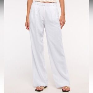 A&F Sloane Low Rise Tailored Linen-Blend Pant